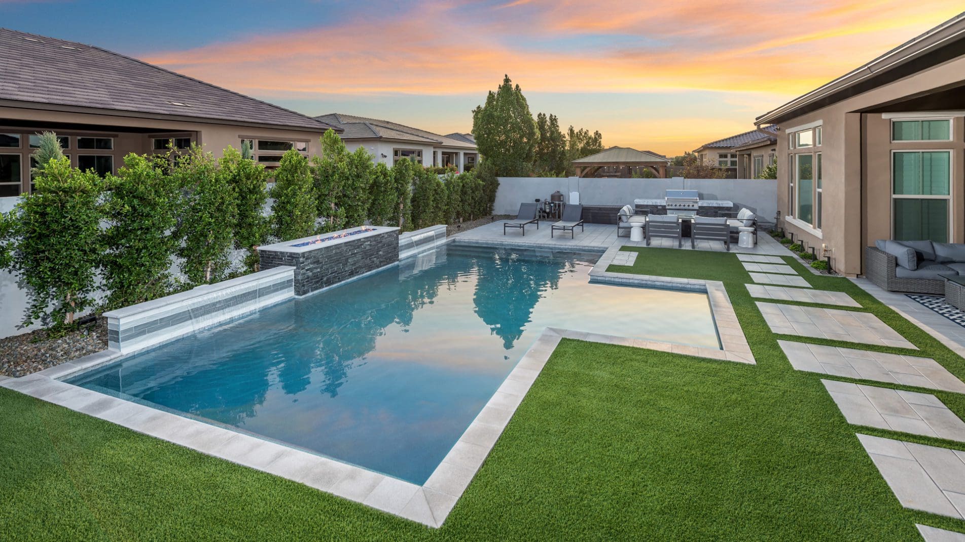 Pool Ideas: Chandler Contemporary